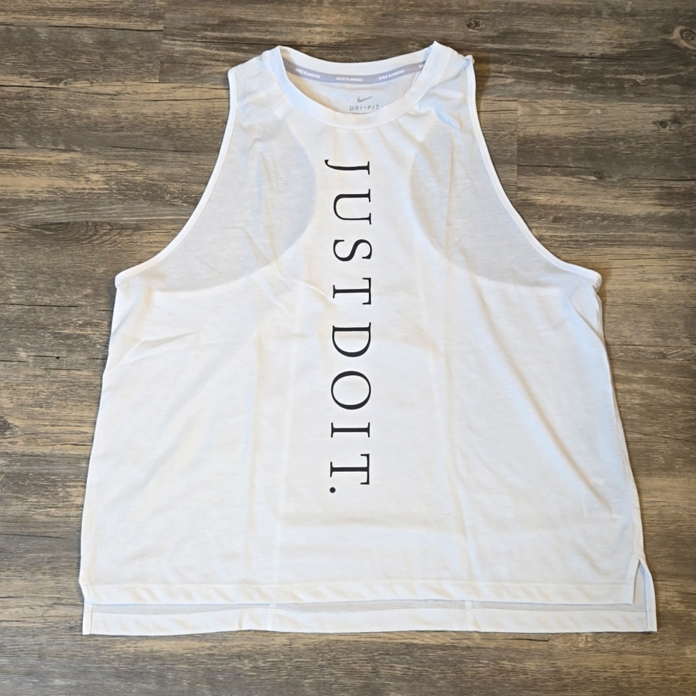 NIKE sleeveless Tshirt